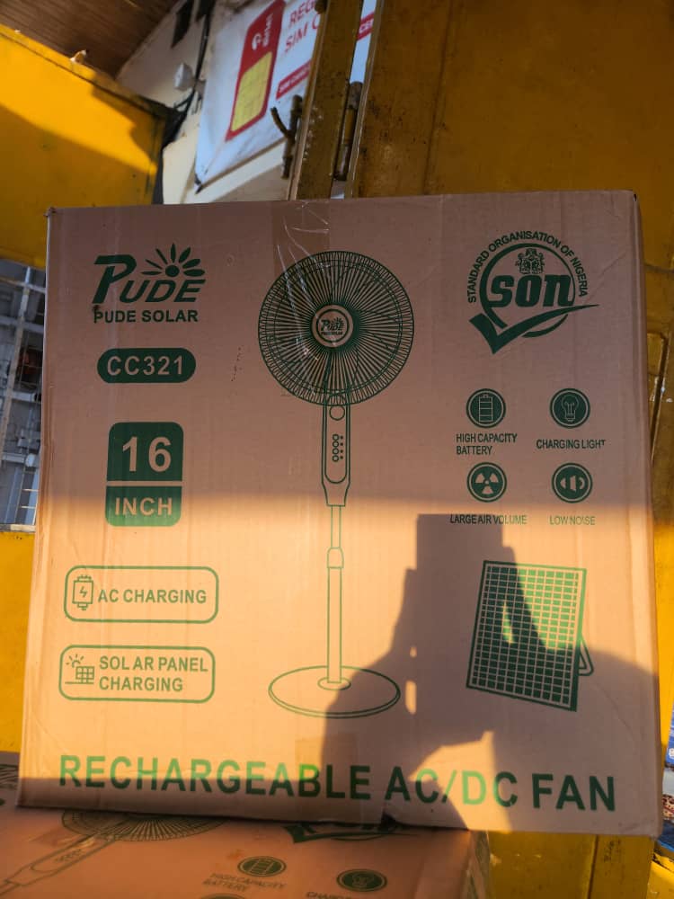 PUDE RECHARGERBLE SOLAR FAN